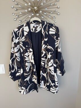 Chico's Navy Floral Open-Front Blazer with Cream/White Accents